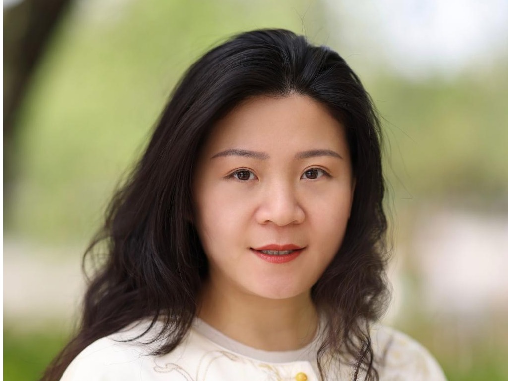 李  磊 专业带头人